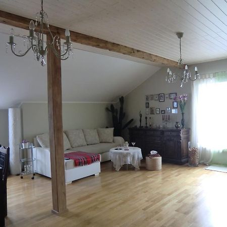 Kuressaare Romantic Apartment Екстер'єр фото
