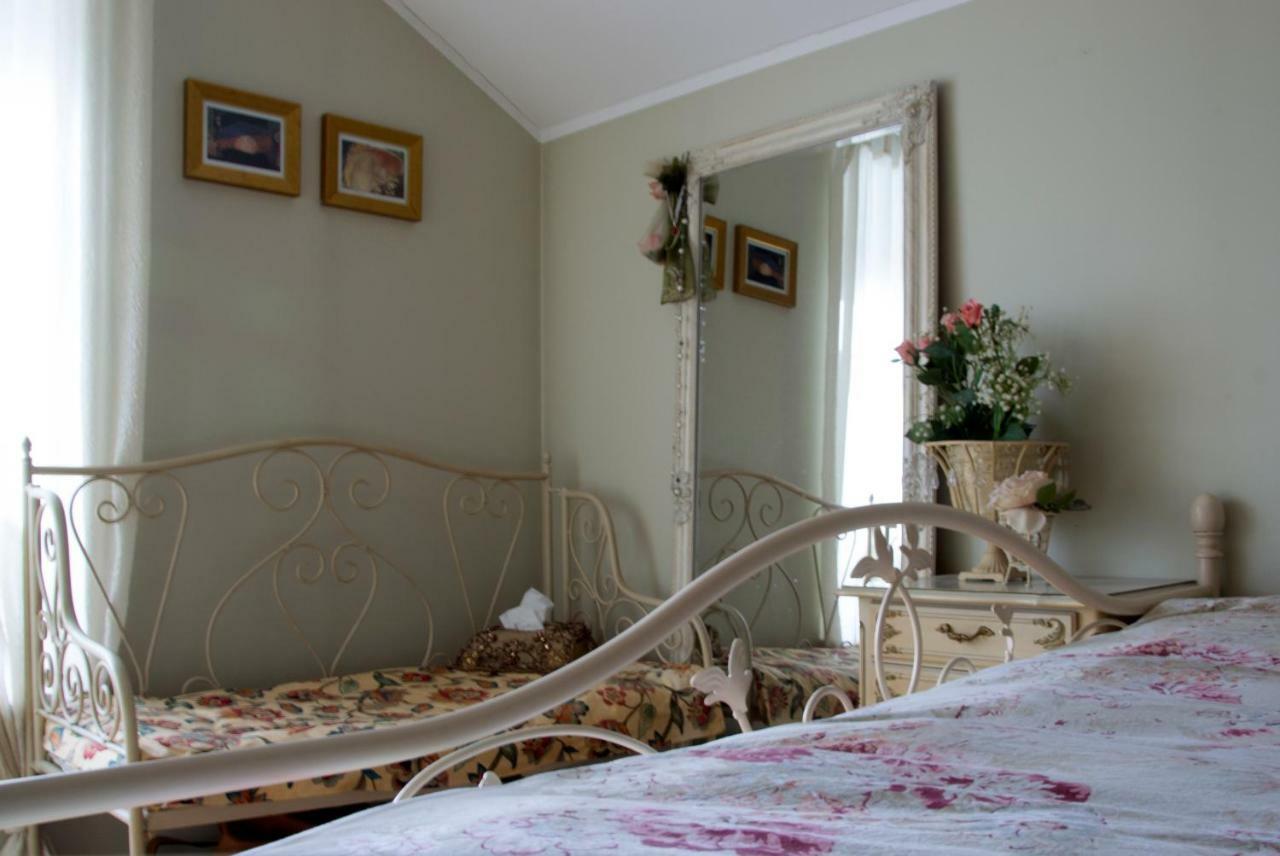 Kuressaare Romantic Apartment Екстер'єр фото